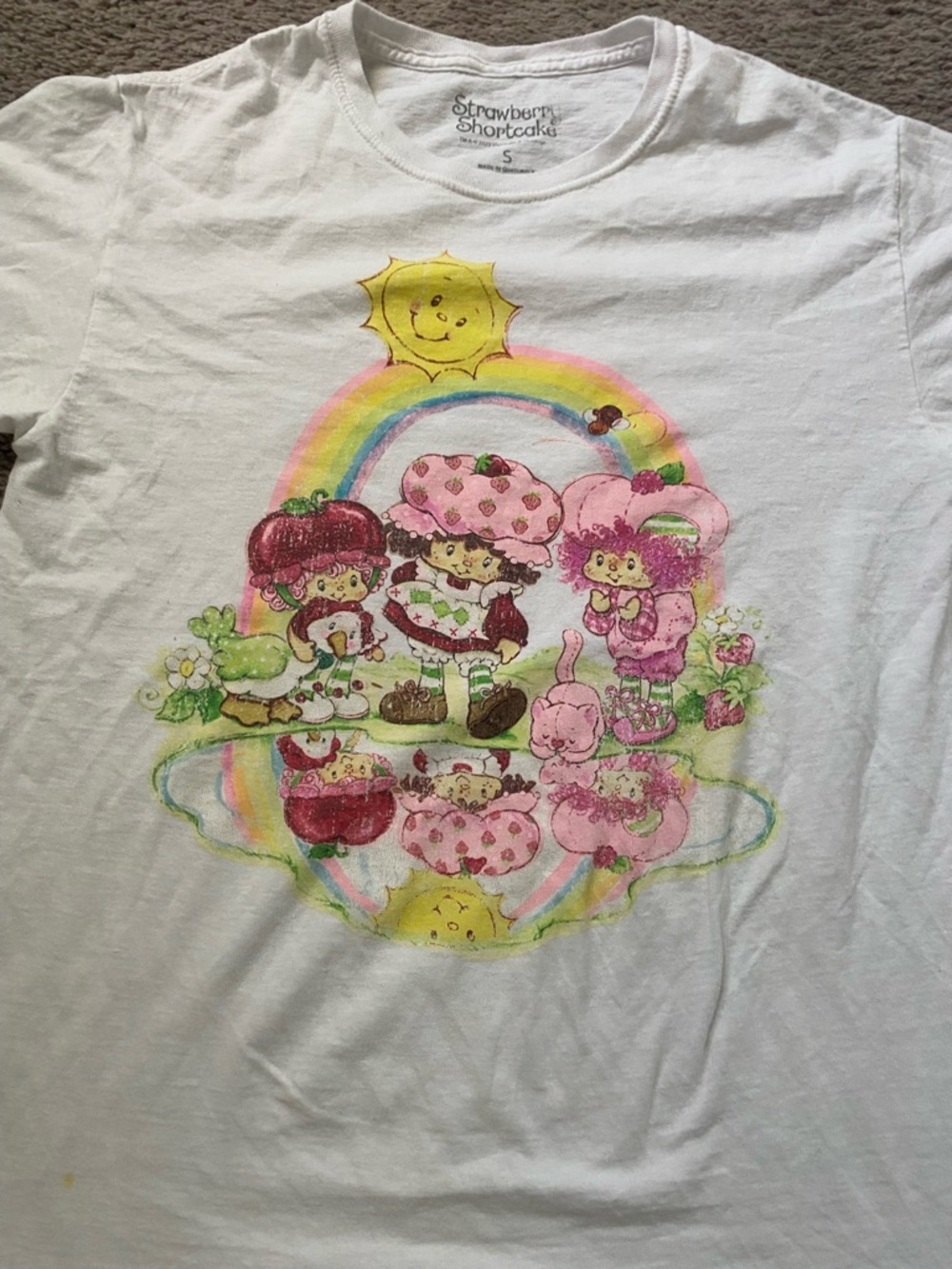Strawberry Shortcake White Graphic Women’s  T-Shirt - Pink & Yellow Print - Picture 2 of 4